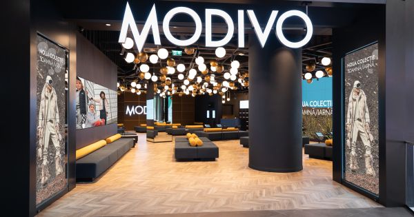 Embracing Style: Exploring the Fashion Wonderland of Modivo